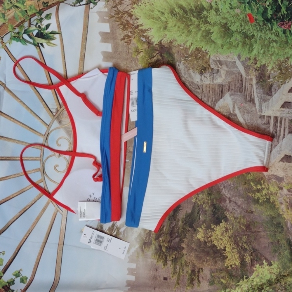 Roxy bikini hello July size small - Picture 9 of 10